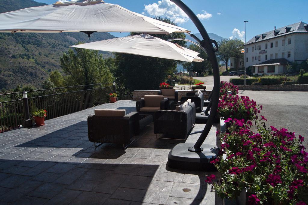 Hotel La Morera Valencia D'Aneu Экстерьер фото