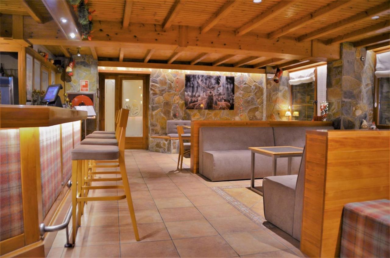 Hotel La Morera Valencia D'Aneu Экстерьер фото