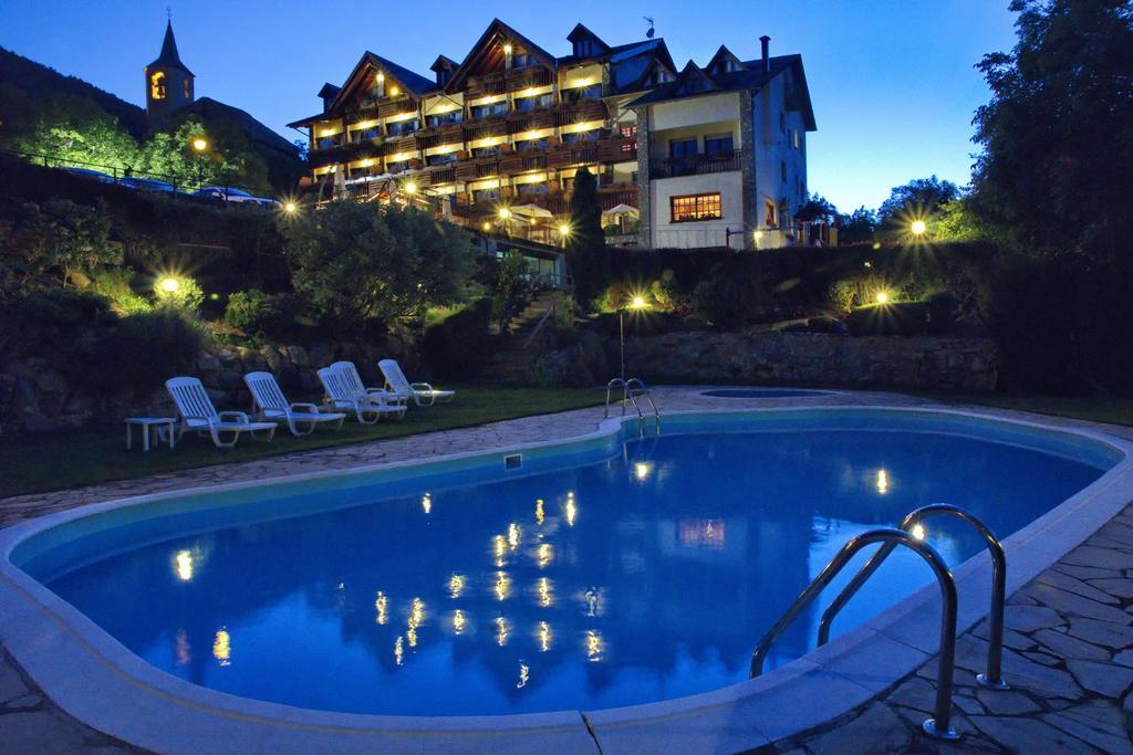 Hotel La Morera Valencia D'Aneu Экстерьер фото